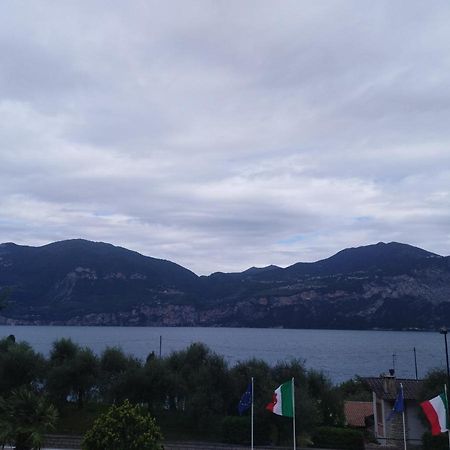 Hotel Residence Rely Brenzone sul Garda Exterior foto