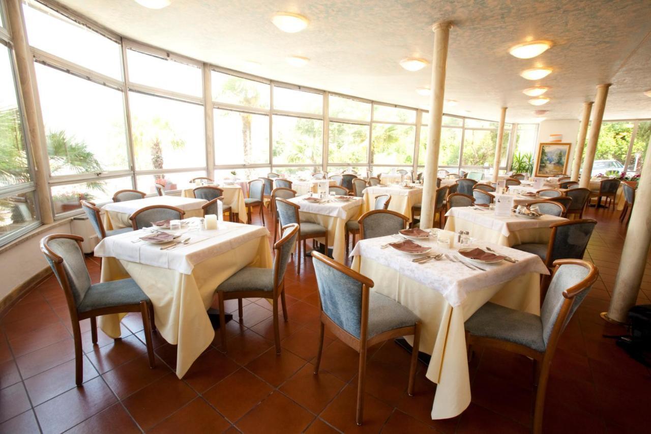 Hotel Residence Rely Brenzone sul Garda Exterior foto